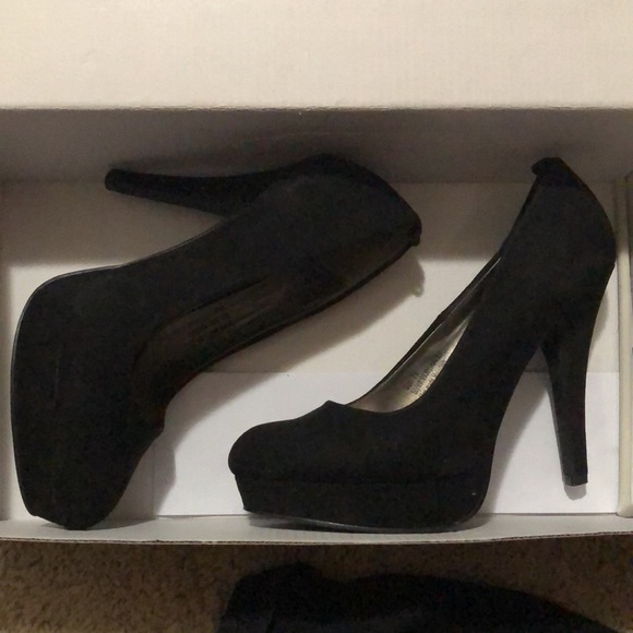 Maurice’s High Heel - Picture 3 of 4